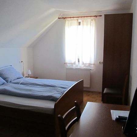 Tourist Farm Ljubica Vila Poljane nad Škofjo Loko Exterior foto