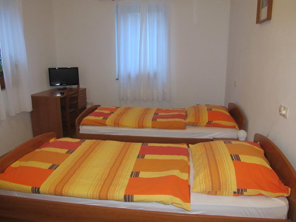Tourist Farm Ljubica Vila Poljane nad Škofjo Loko Quarto foto