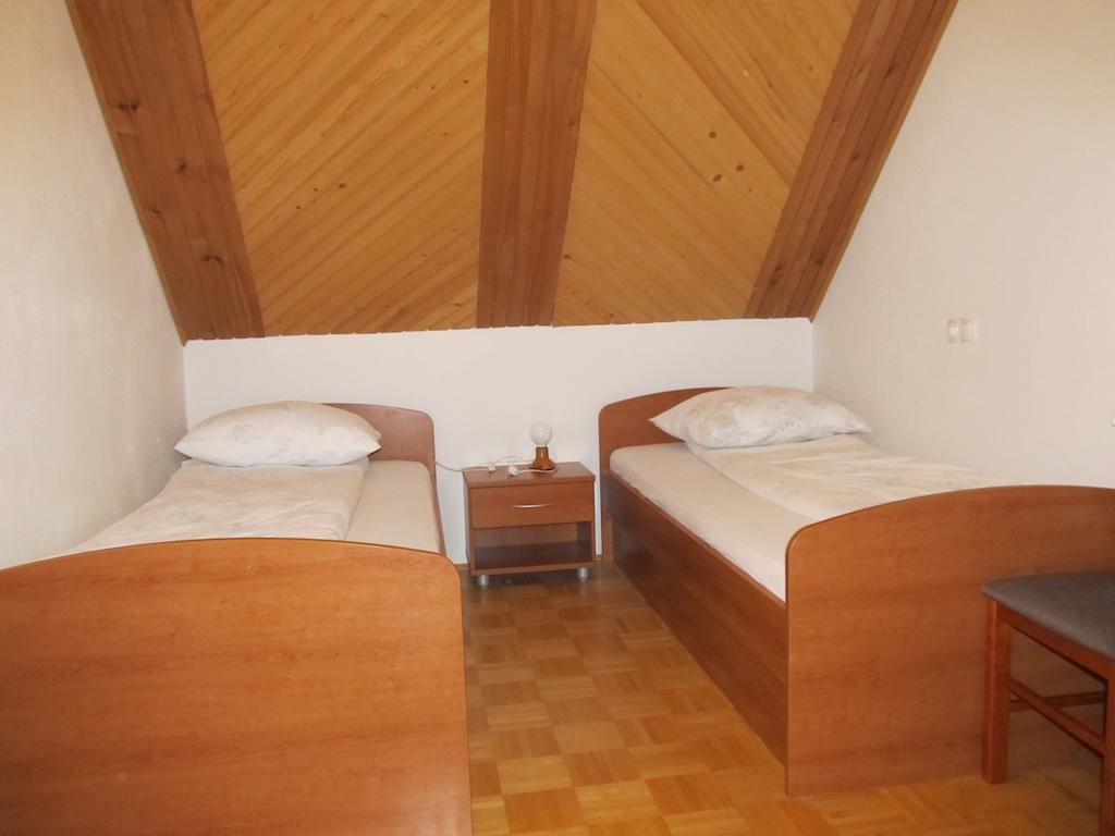 Tourist Farm Ljubica Vila Poljane nad Škofjo Loko Quarto foto