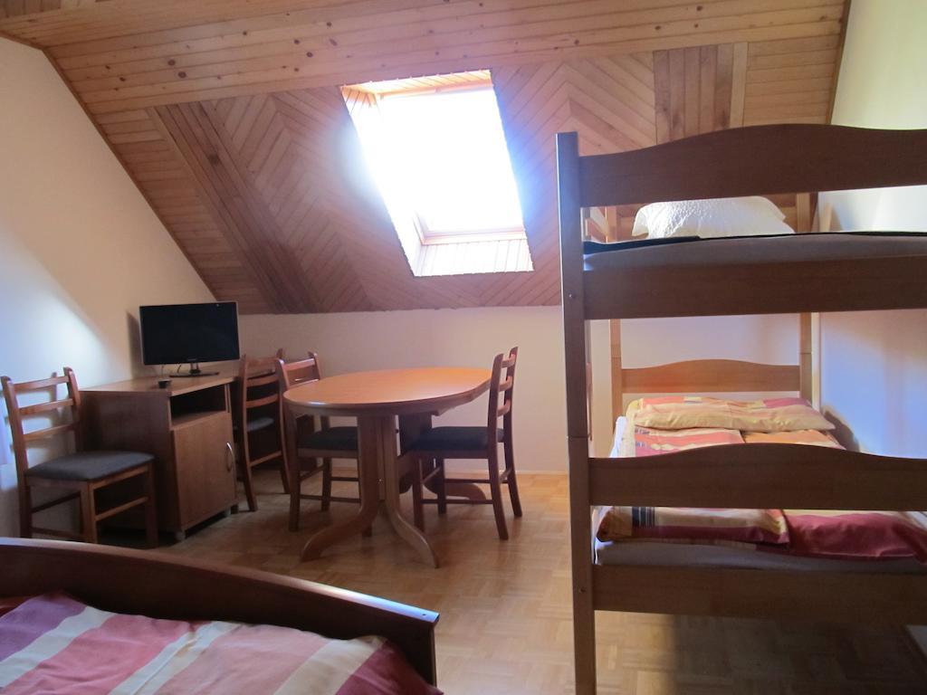 Tourist Farm Ljubica Vila Poljane nad Škofjo Loko Quarto foto